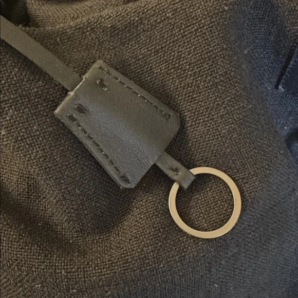 Sarah Pacini Black Canvas and Leather Shoulder Bag - Picture 4 of 4